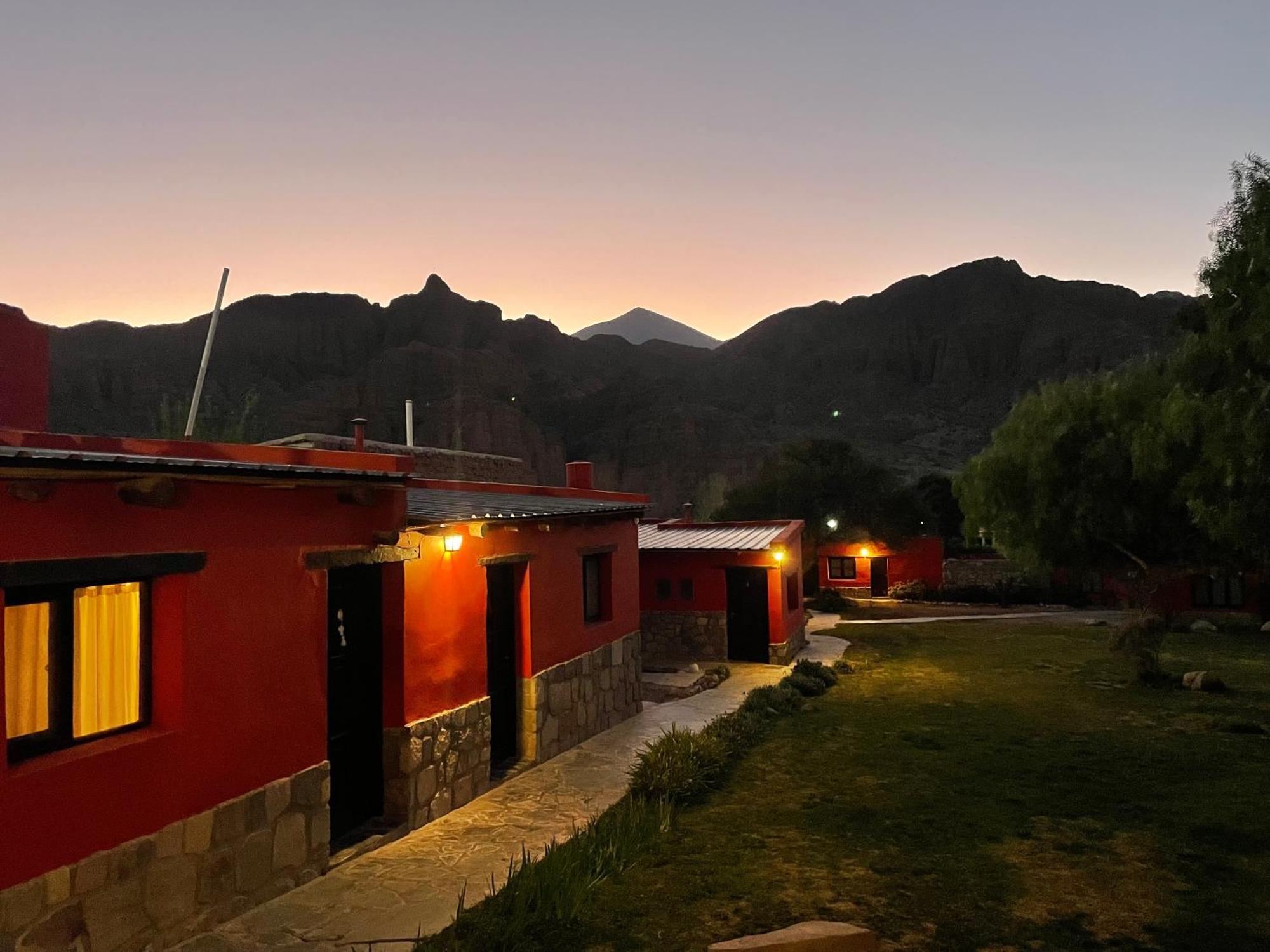 Posada Con Los Angeles Tilcara Exterior foto